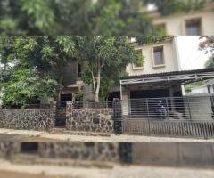 Dijual Rumah Besar dalam Komplek di Jati Cempaka Pondok Gede