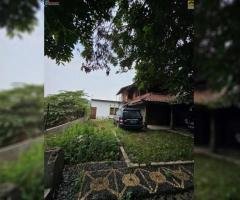 Jual Tanah Luas 1000 meter Bonus Bangunan Lama dekat tol Jatiasih