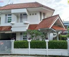 Rumah Hook TOWN HOUSE JATIWARINGIN