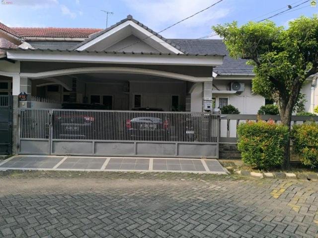 Rumah Bagus dan Luas di Kemang Pratama Bekasi dekat KFC