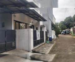 Rumah plus Ruang Usaha siap huni bebas banjir di Jakasampurna