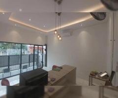 Rumah plus Ruang Usaha siap huni bebas banjir di Jakasampurna