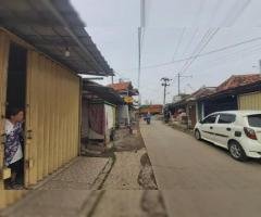 Jual Tanah 400 meter Bonus Kios di Simpang Jomin Cikampek